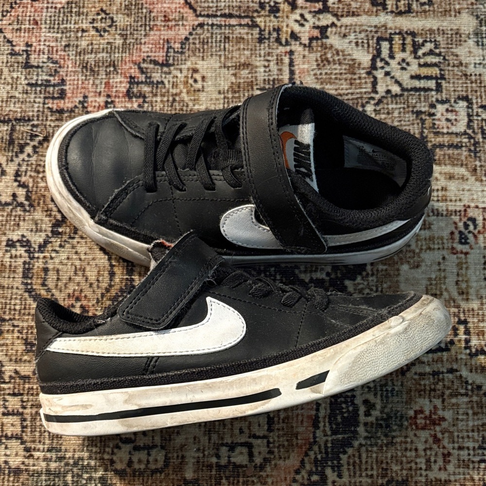 Nike Kids Black Sneakers